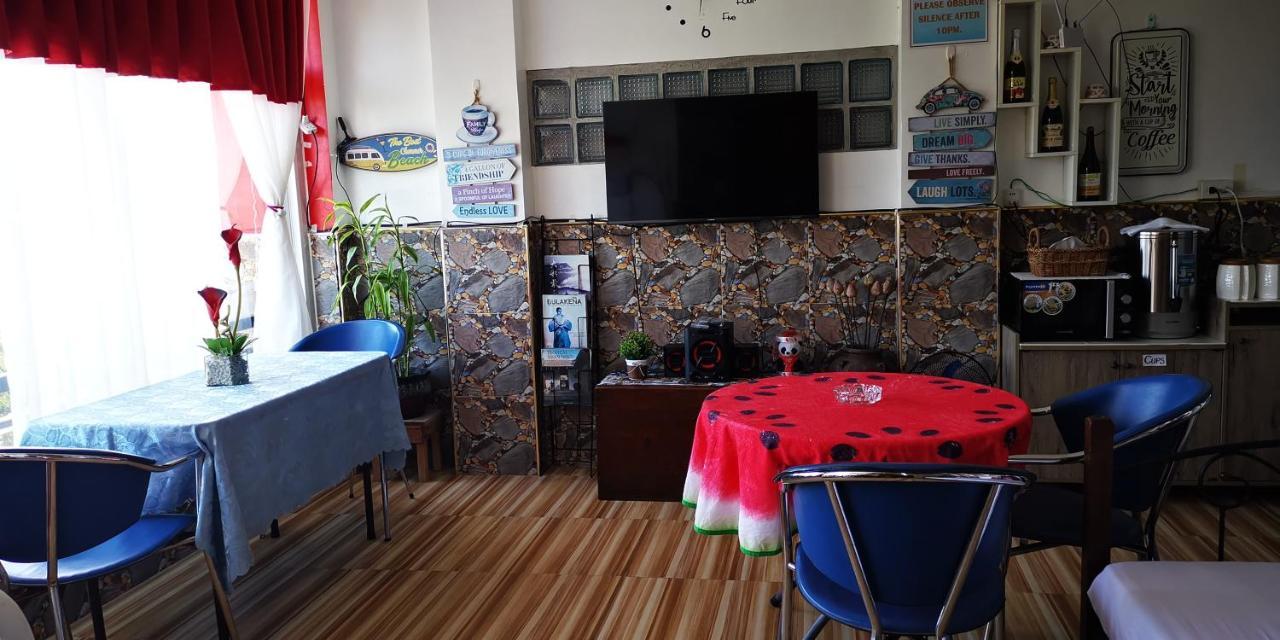 Country Bug Inn Тагайтай Экстерьер фото