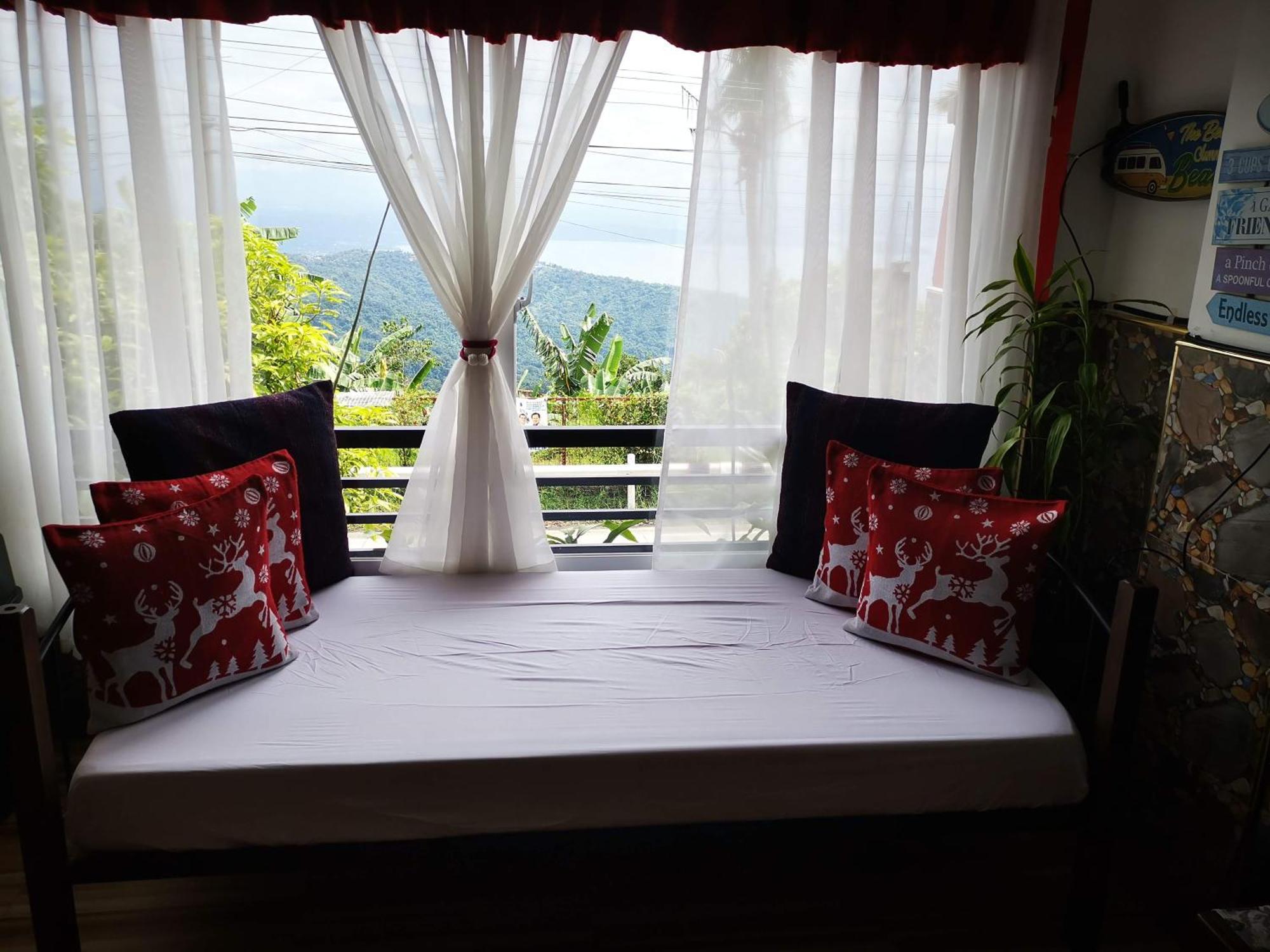 Country Bug Inn Тагайтай Экстерьер фото