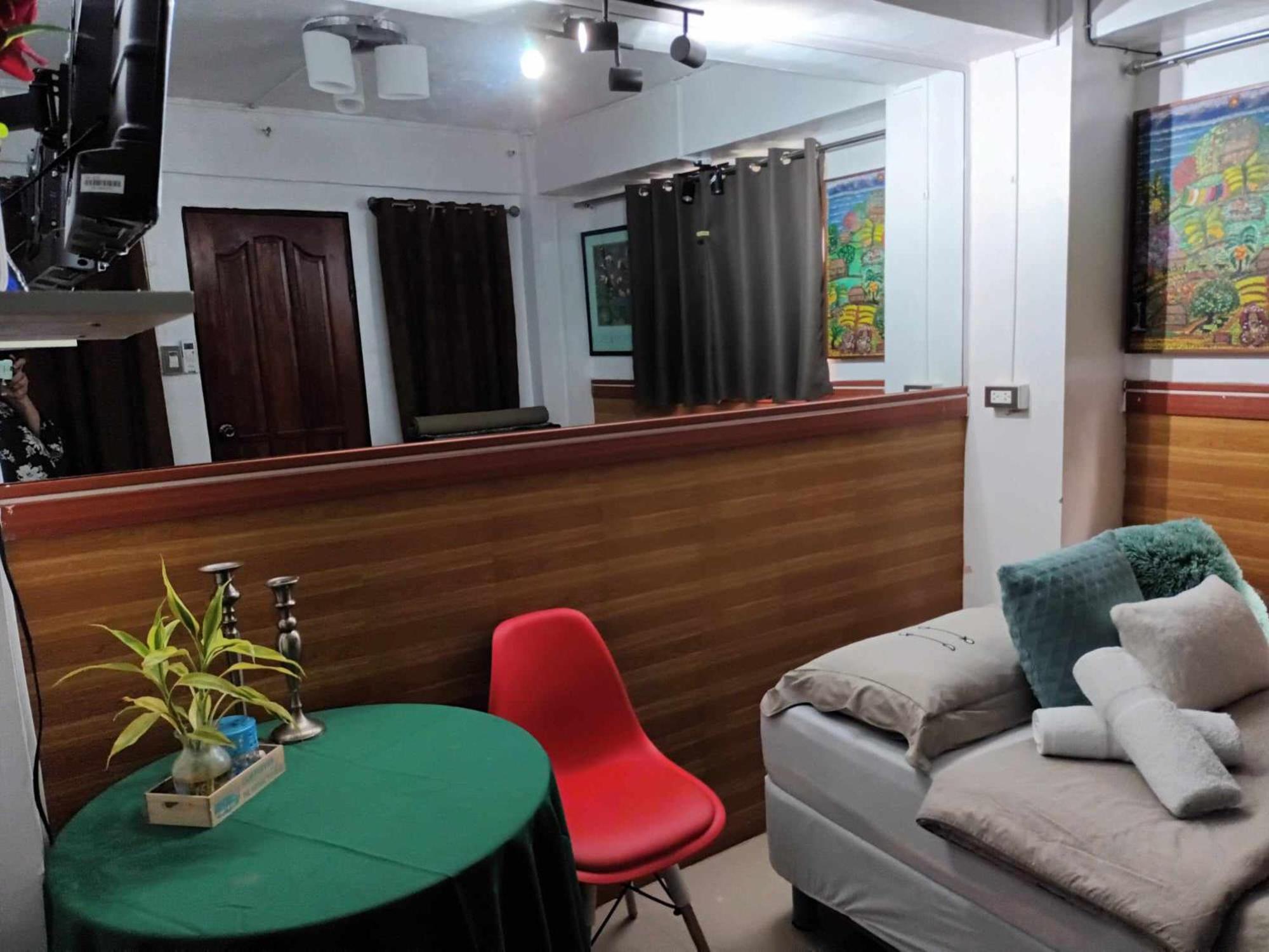 Country Bug Inn Тагайтай Экстерьер фото